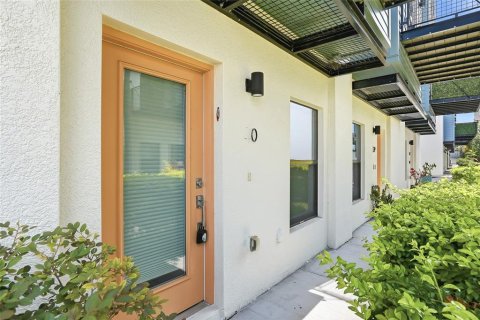 Touwnhouse à louer à Tampa, Floride: 2 chambres, 162.39 m2 № 2118025 - photo 16