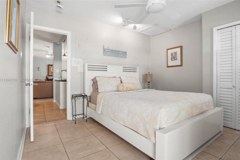 House in Fort Lauderdale, Florida 1 bedroom, 69.68 sq.m. № 2060673 - photo 13