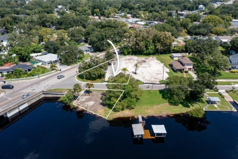 Terreno en venta en Tampa, Florida № 1903371 - foto 2