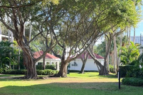 Condo in Aventura, Florida, 1 bedroom  № 2050799 - photo 12