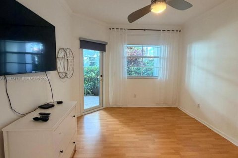 Condo in Aventura, Florida, 1 bedroom  № 2050799 - photo 6