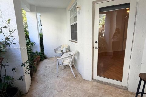 Condo in Aventura, Florida, 1 bedroom  № 2050799 - photo 11