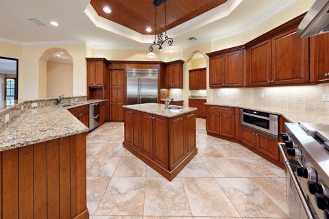 House in Apollo Beach, Florida 4 bedrooms, 400.13 sq.m. № 2418968 - photo 18