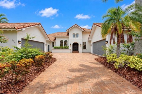 House in Apollo Beach, Florida 4 bedrooms, 400.13 sq.m. № 2418968 - photo 3