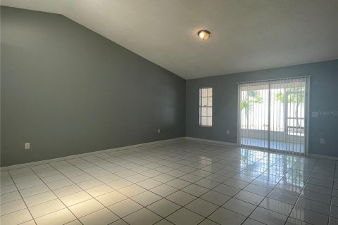 Appartement à louer à Kissimmee, Floride: 3 chambres, 115.85 m2 № 1822954 - photo 4