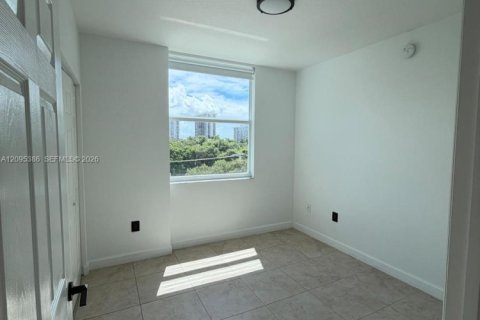 Copropriété à louer à Miami, Floride: 2 chambres, 77.02 m2 № 2385037 - photo 6