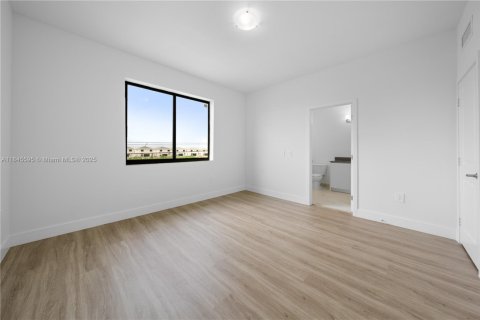 Townhouse in Florida City, Florida 3 bedrooms, 144.74 sq.m. № 1842900 - photo 19