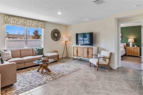 Casa en venta en Dade City, Florida, 4 dormitorios, 169.83 m2 № 1879898 - foto 5