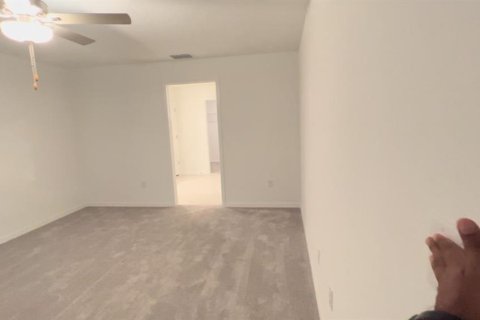 Casa en alquiler en Land O' Lakes, Florida, 4 dormitorios, 179.86 m2 № 1679957 - foto 10