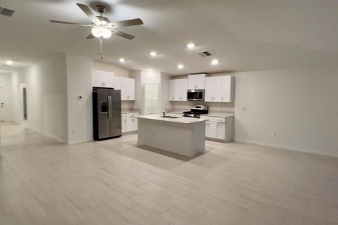 Casa en alquiler en Land O' Lakes, Florida, 4 dormitorios, 179.86 m2 № 1679957 - foto 13