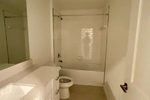 Casa en alquiler en Land O' Lakes, Florida, 4 dormitorios, 179.86 m2 № 1679957 - foto 3