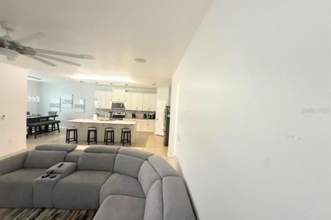 Снять в аренду виллу или дом в Киссимми, Флорида 4 комнаты, 232.26м2, № 1829427 - фото 11