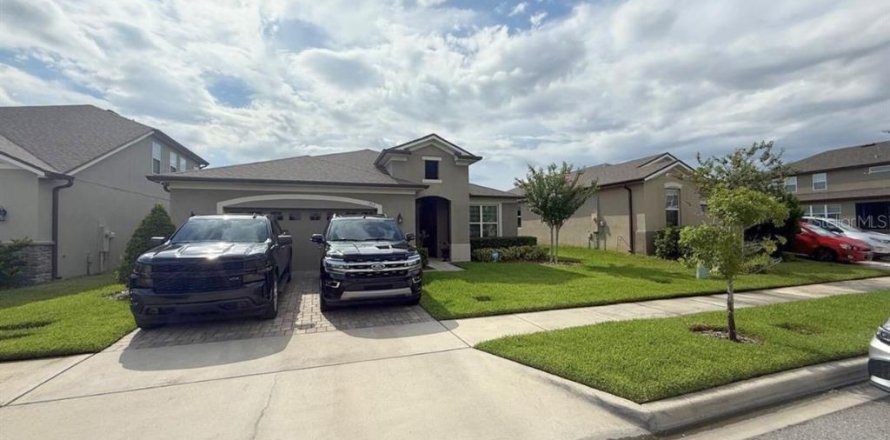 Villa ou maison à Kissimmee, Floride 4 chambres, 232.26 m2 № 1829427
