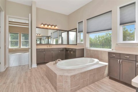 Villa ou maison à vendre à Lutz, Floride: 5 chambres, 464.05 m2 № 1903674 - photo 10