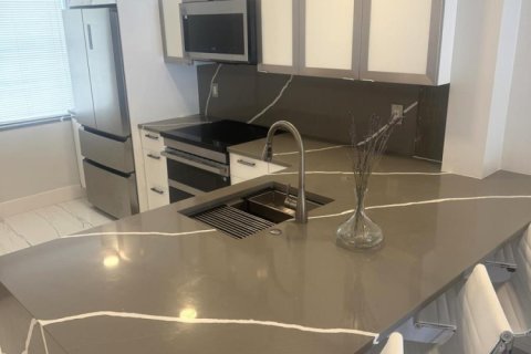 Condo in North Palm Beach, Florida, 1 bedroom  № 2176711 - photo 3
