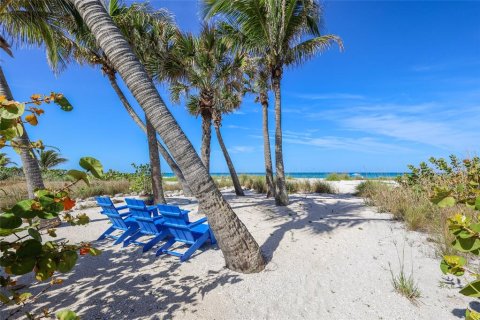 Townhouse in Boca Grande, Florida 2 bedrooms, 118.54 sq.m. № 2205996 - photo 28