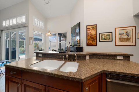 Casa en venta en Tarpon Springs, Florida, 4 dormitorios, 185.9 m2 № 2386489 - foto 14