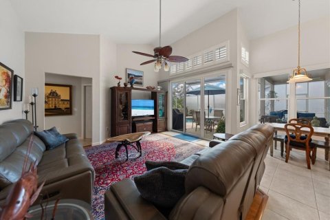 Casa en venta en Tarpon Springs, Florida, 4 dormitorios, 185.9 m2 № 2386489 - foto 16