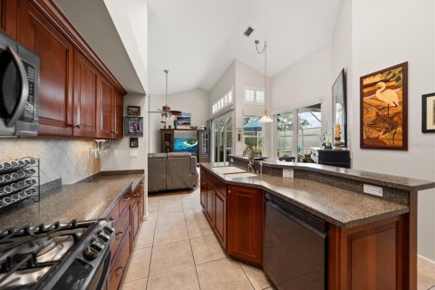 Casa en venta en Tarpon Springs, Florida, 4 dormitorios, 185.9 m2 № 2386489 - foto 13