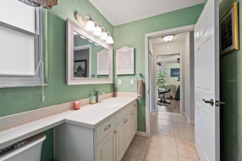 Casa en venta en Tarpon Springs, Florida, 4 dormitorios, 185.9 m2 № 2386489 - foto 25