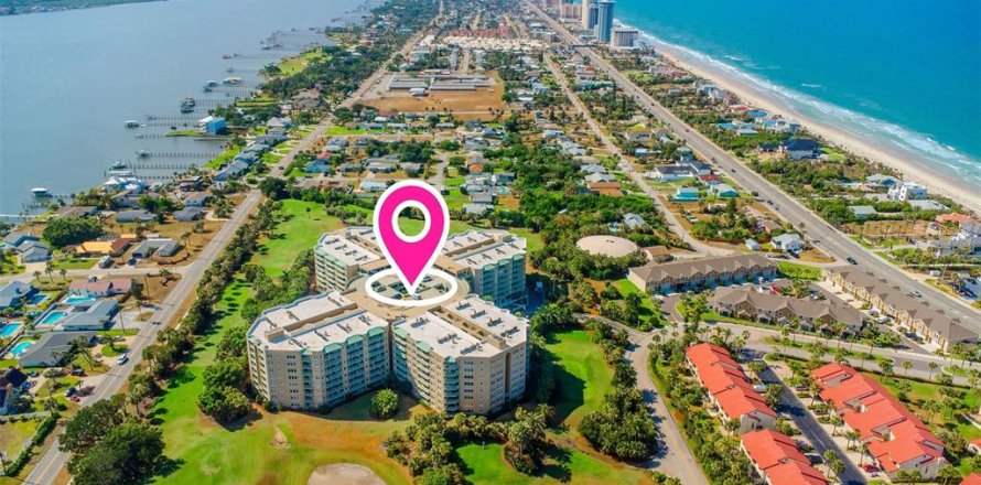 Condominio en Daytona Beach, Florida, 2 dormitorios  № 1816263