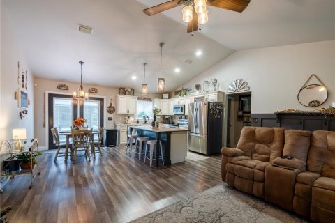 Villa ou maison à vendre à Alachua, Floride: 3 chambres, 121.33 m2 № 2415402 - photo 3