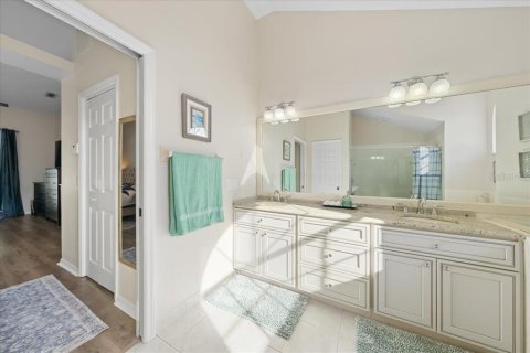 House in Palm Harbor, Florida 4 bedrooms, 204.2 sq.m. № 2396688 - photo 25