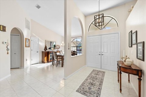 House in Palm Harbor, Florida 4 bedrooms, 204.2 sq.m. № 2396688 - photo 5
