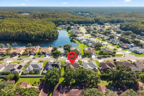 House in Palm Harbor, Florida 4 bedrooms, 204.2 sq.m. № 2396688 - photo 2