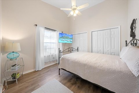 House in Palm Harbor, Florida 4 bedrooms, 204.2 sq.m. № 2396688 - photo 30