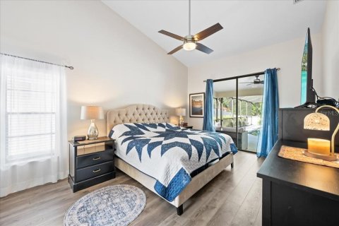 House in Palm Harbor, Florida 4 bedrooms, 204.2 sq.m. № 2396688 - photo 22