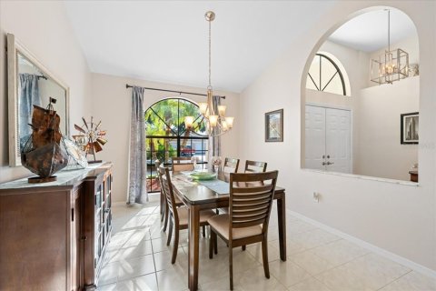 House in Palm Harbor, Florida 4 bedrooms, 204.2 sq.m. № 2396688 - photo 6