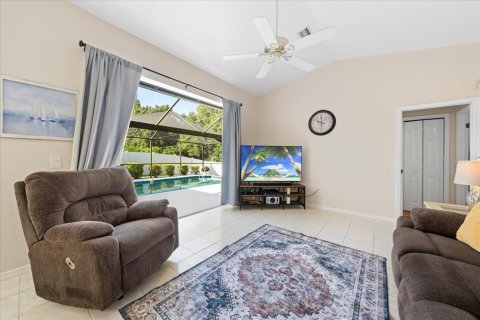 House in Palm Harbor, Florida 4 bedrooms, 204.2 sq.m. № 2396688 - photo 21