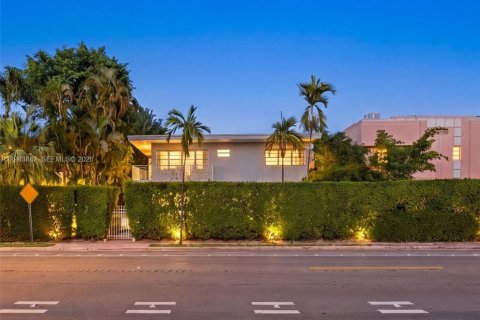 Studio in the Condo in Miami Beach, Florida № 2076608