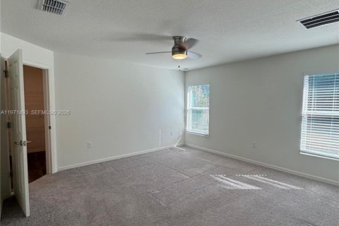 House in Port St. Lucie, Florida 5 bedrooms, 201.13 sq.m. № 2041183 - photo 3