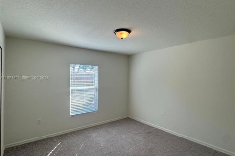 House in Port St. Lucie, Florida 5 bedrooms, 201.13 sq.m. № 2041183 - photo 11