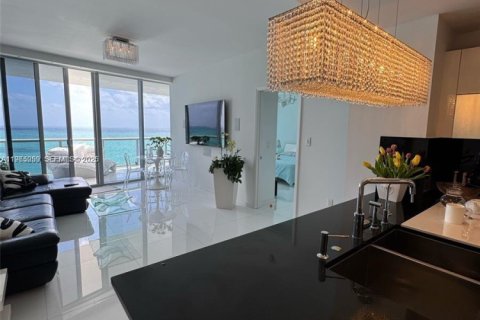 Condo in Sunny Isles Beach, Florida, 1 bedroom № 2030954 - photo 20