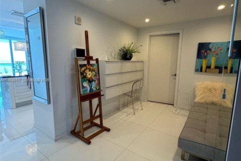 Condo in Sunny Isles Beach, Florida, 1 bedroom № 2030954 - photo 8