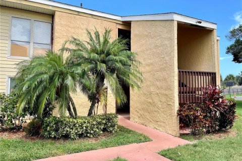 Copropriété à vendre à Sarasota, Floride: 2 chambres, 94.76 m2 № 1666250 - photo 1