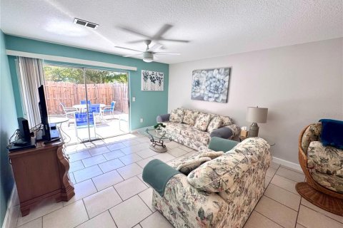 Copropriété à vendre à Sarasota, Floride: 2 chambres, 94.76 m2 № 1666250 - photo 19