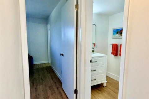 Condominio en venta en Pompano Beach, Florida, 1 dormitorio, 70.61 m2 № 2249626 - foto 9