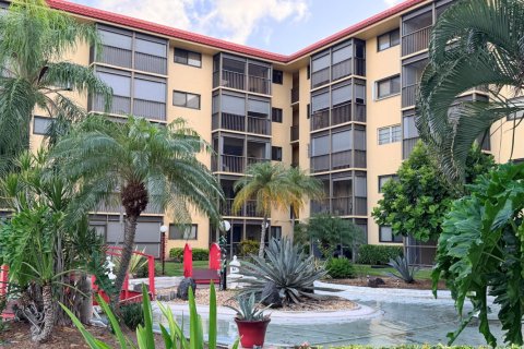 Condominio en venta en Pompano Beach, Florida, 1 dormitorio, 70.61 m2 № 2249626 - foto 5