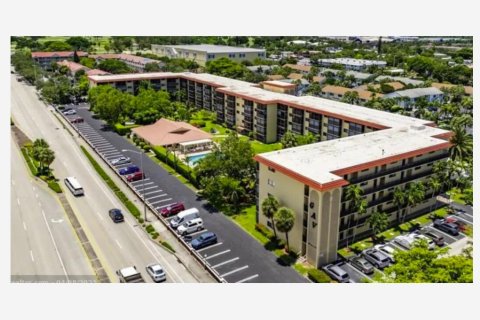 Condominio en venta en Pompano Beach, Florida, 1 dormitorio, 70.61 m2 № 2249626 - foto 20