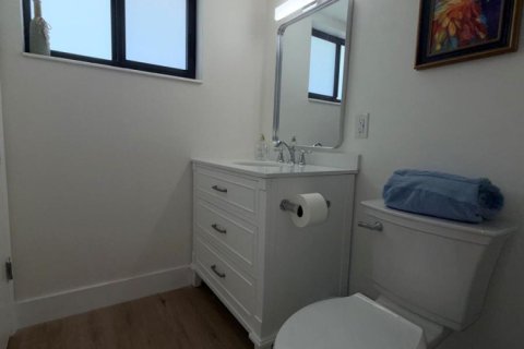 Condominio en venta en Pompano Beach, Florida, 1 dormitorio, 70.61 m2 № 2249626 - foto 11