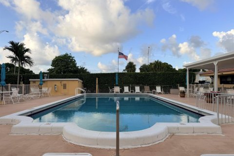 Condominio en venta en Pompano Beach, Florida, 1 dormitorio, 70.61 m2 № 2249626 - foto 21
