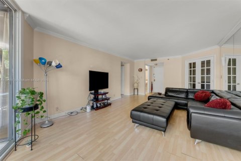 Condominio en venta en Miami, Florida, 1 dormitorio, 111.48 m2 № 2012799 - foto 6