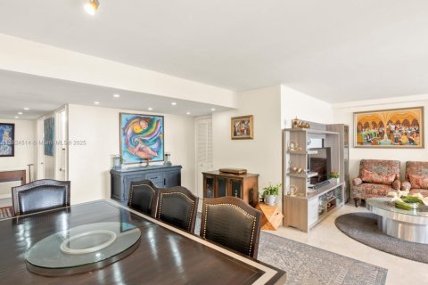 Condominio en venta en Aventura, Florida, 4 dormitorios, 221.76 m2 № 1790651 - foto 4