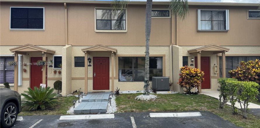 Touwnhouse à Pompano Beach, Floride 3 chambres, 132.66 m2 № 1808962