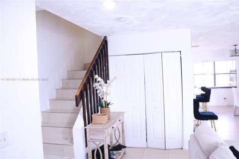 Touwnhouse à vendre à Pompano Beach, Floride: 3 chambres, 132.66 m2 № 1808962 - photo 4