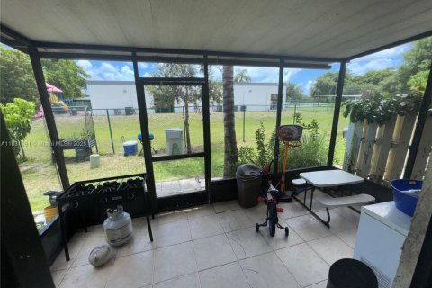 Touwnhouse à vendre à Pompano Beach, Floride: 3 chambres, 132.66 m2 № 1808962 - photo 10